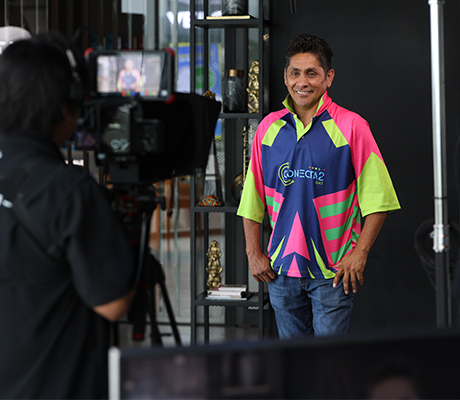 Equipo trabajando en estrategia